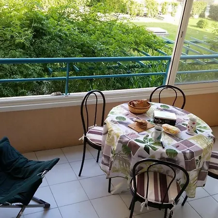 Διαμέρισμα Et Jardin En Centre Saint-Raphaël