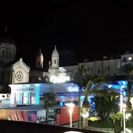 Апартаменты Et Jardin En Centre *